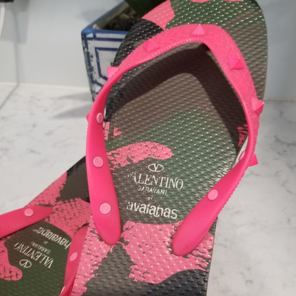 VALENTINO ROCKSTUDS BY HAVAIANAS SANDALS - Picture 5 of 6